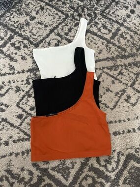 One-Shoulder Ribbed Tank Top Set of 3